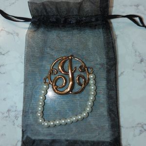 "J" initial pearl expanded bracelet